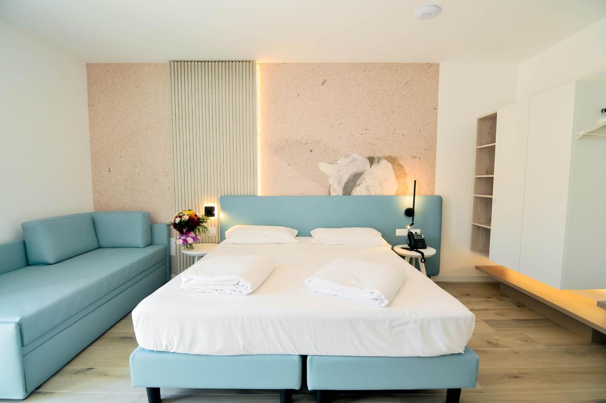 Marina Junior Suite 4 Stelle S กาออร์เล ภายนอก รูปภาพ