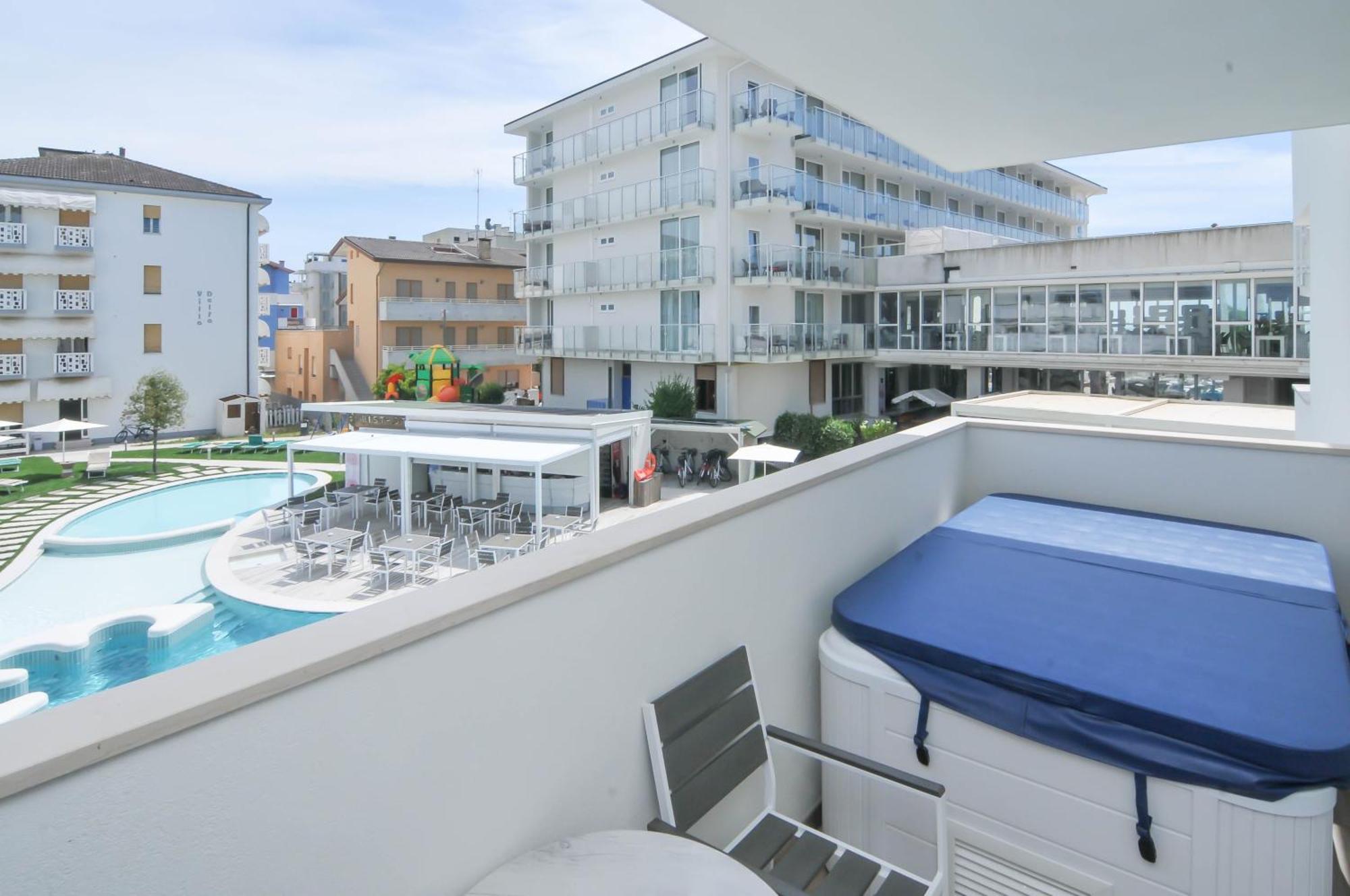 Marina Junior Suite 4 Stelle S กาออร์เล ภายนอก รูปภาพ
